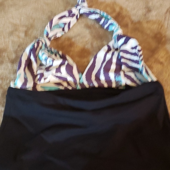 Halter tank - Picture 2 of 2
